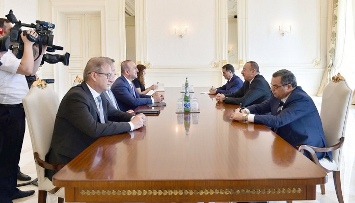 President Ilham Aliyev received Turkish Foreign Minister - VIDEO